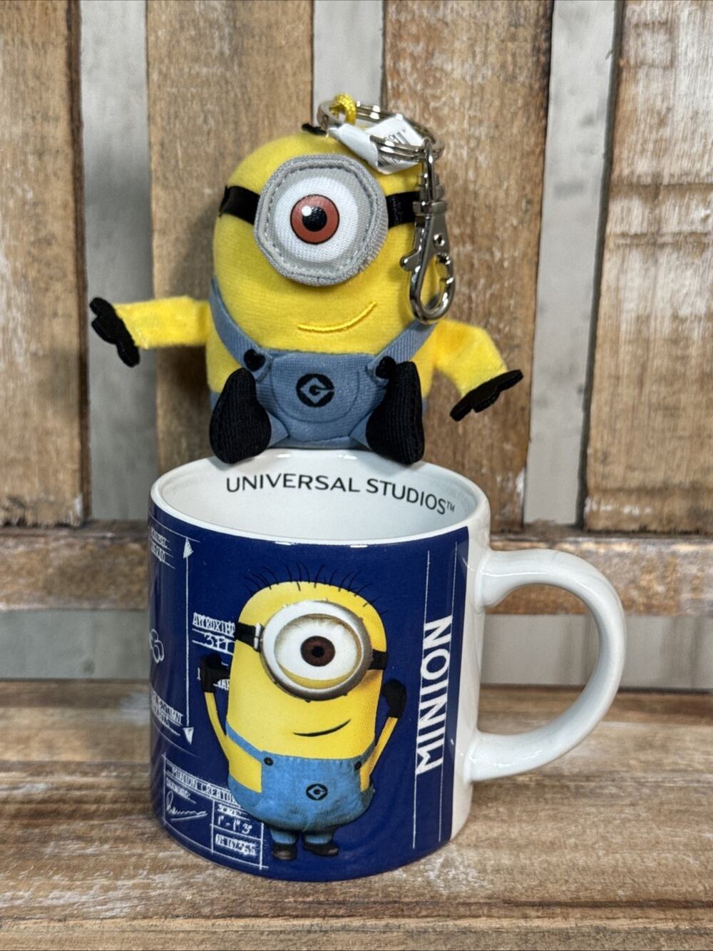 Mini Despicable Me Minion Espresso Mug And Key Chain